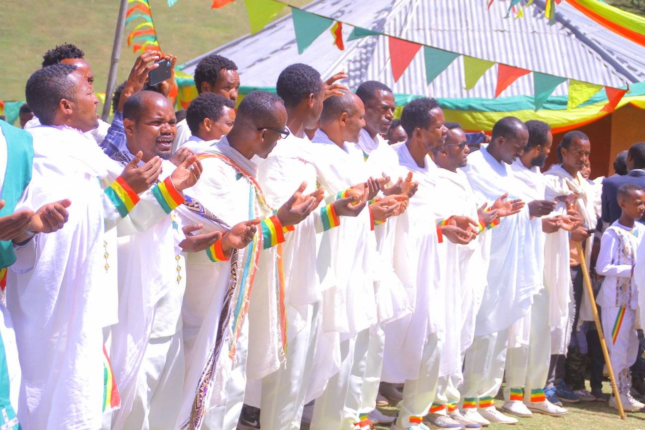 Kana Zegelila holiday