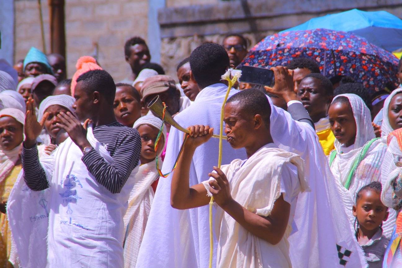 Kana Zegelila holiday