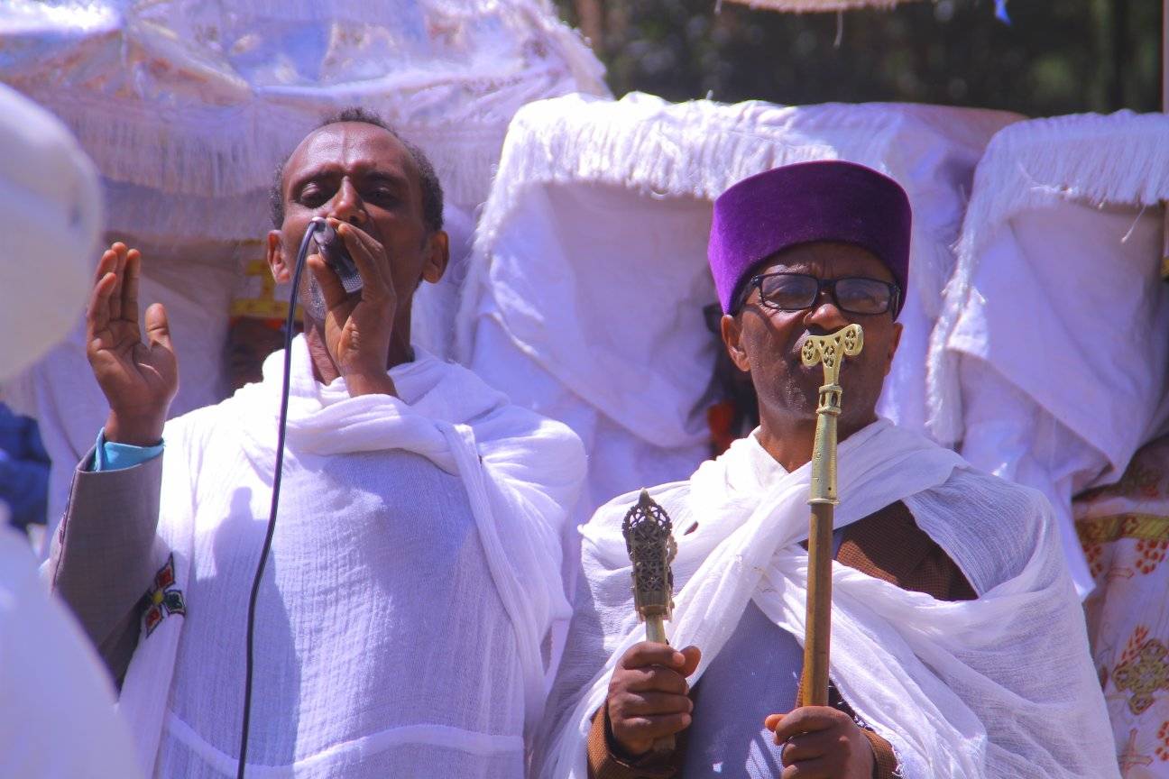 Kana Zegelila holiday