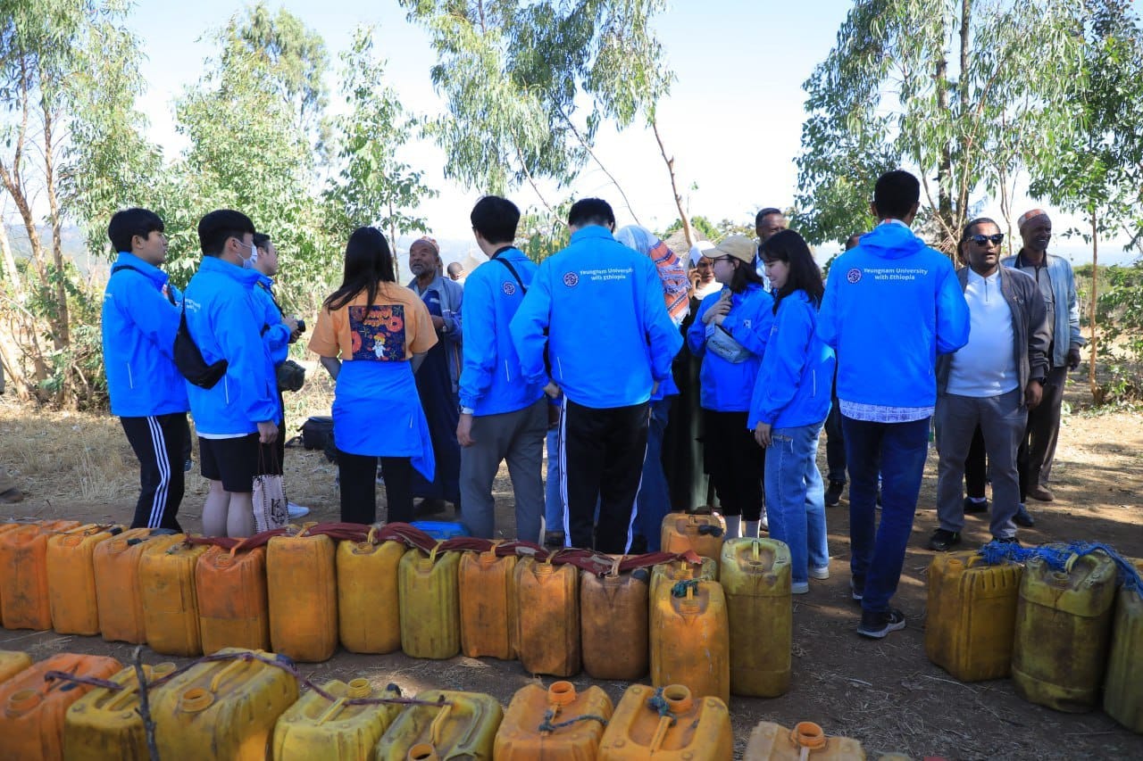 Yongnam University students