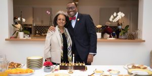 SAHLE-WORK ZEWDE BUSY FEEDING FOREIGN TOY BOY